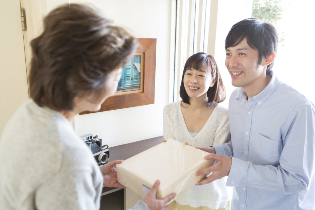 実家へのお礼と贈り物のマナー