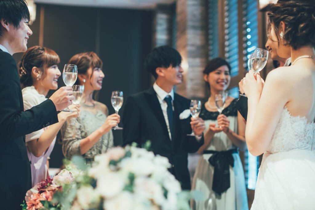 友人・知人に贈る結婚祝いの相場